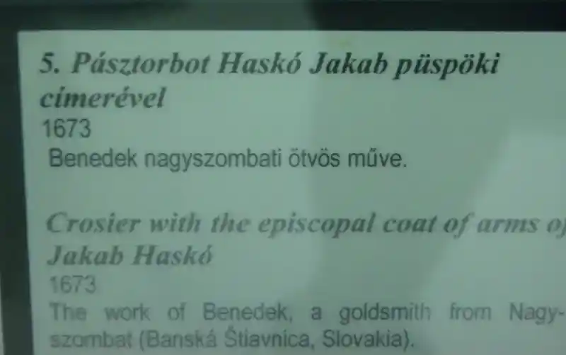 Mother and child with sun rays at the back